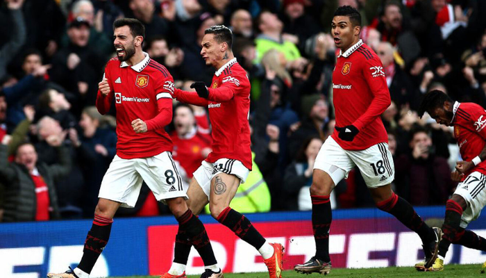 Manchester United ganó el derbi