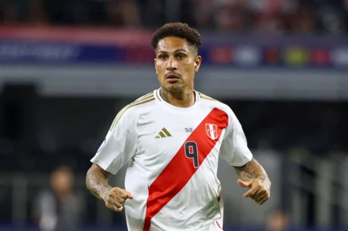 Con Paolo Guerrero: Los delanteros más veteranos que militan en Sudamérica